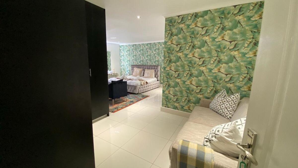 2 Bedroom Moroccan Hide Away *